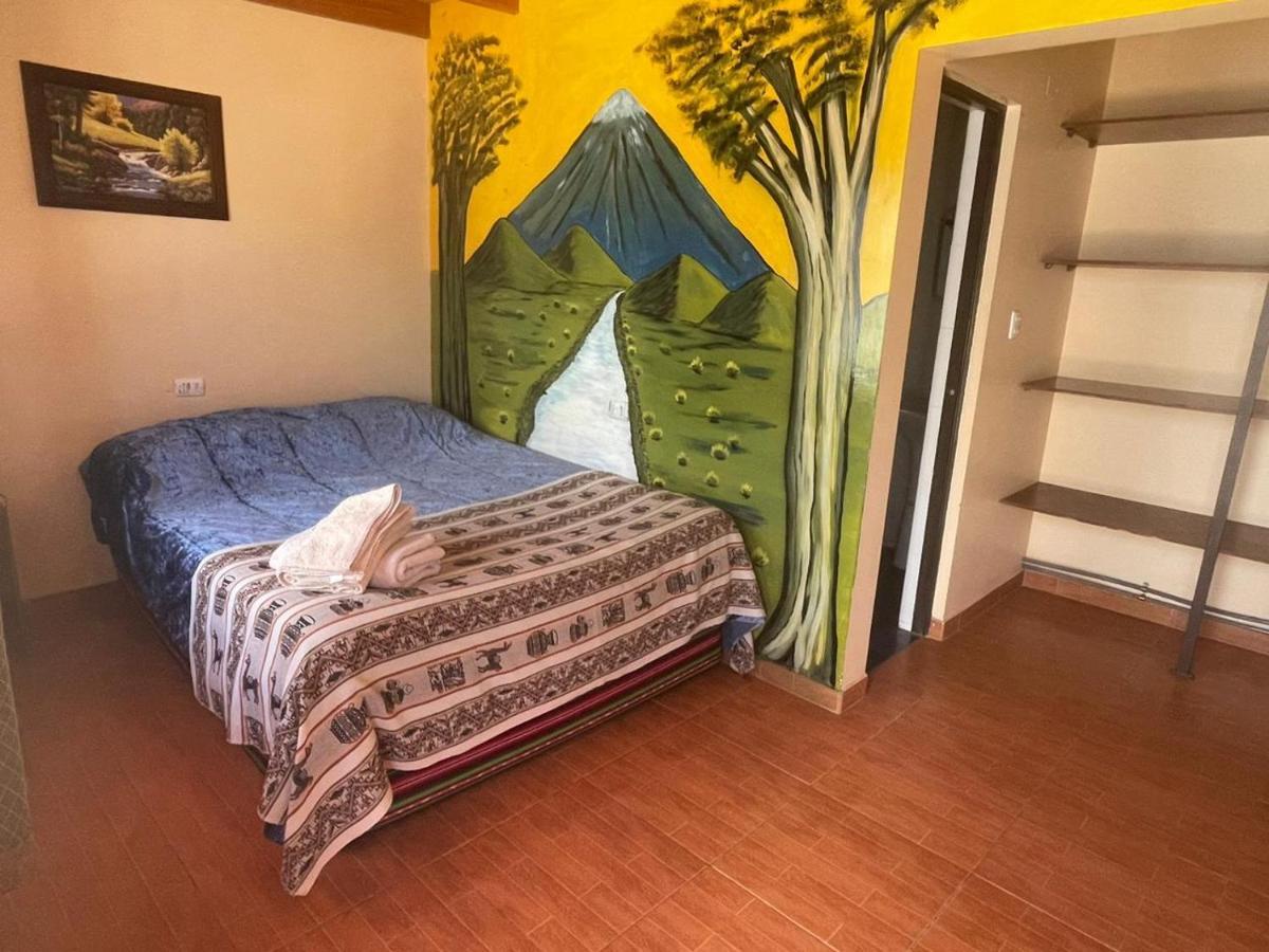 Hostal El Amigo Lucho ซานเปโดร เด อาตากามา ภายนอก รูปภาพ