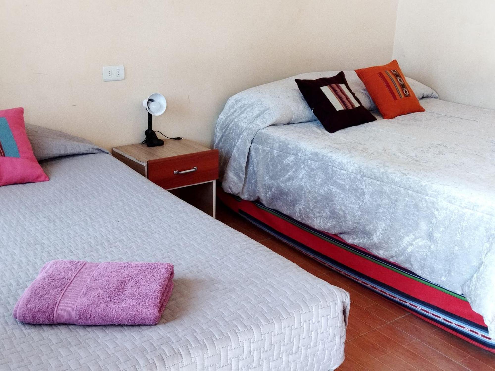 Hostal El Amigo Lucho ซานเปโดร เด อาตากามา ภายนอก รูปภาพ