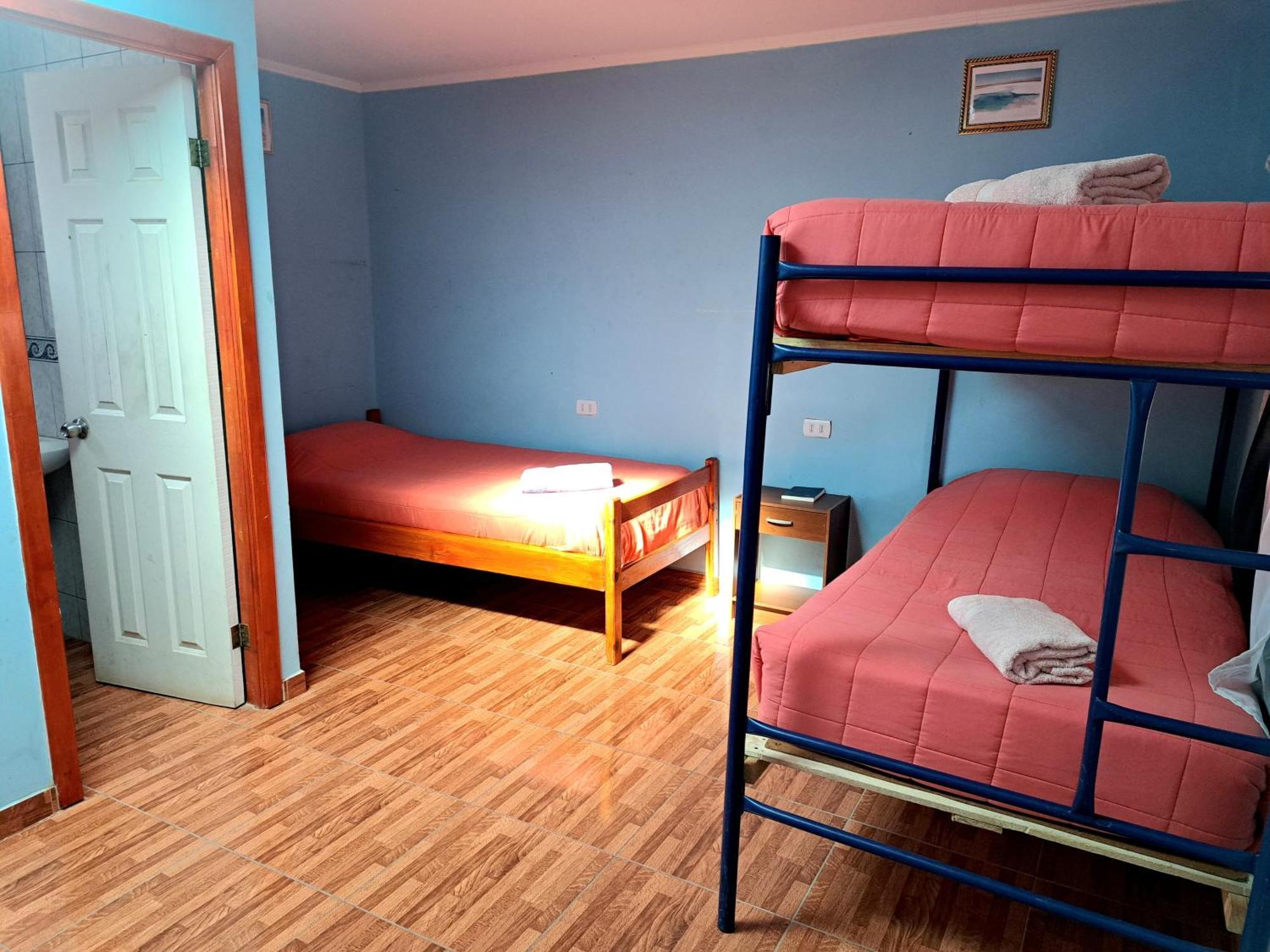 Hostal El Amigo Lucho ซานเปโดร เด อาตากามา ภายนอก รูปภาพ